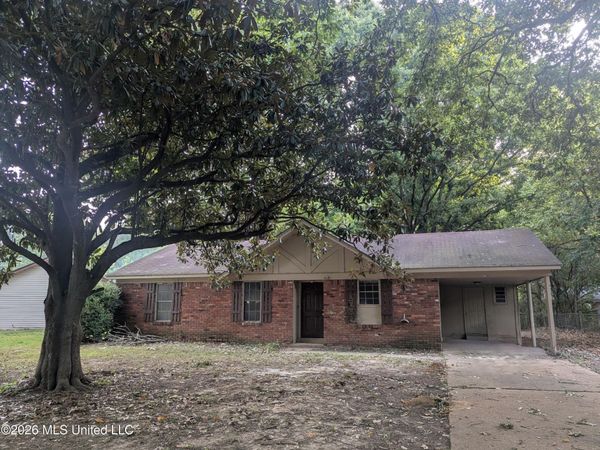 5738 Blue Lake Cove, Horn Lake, MS 38637