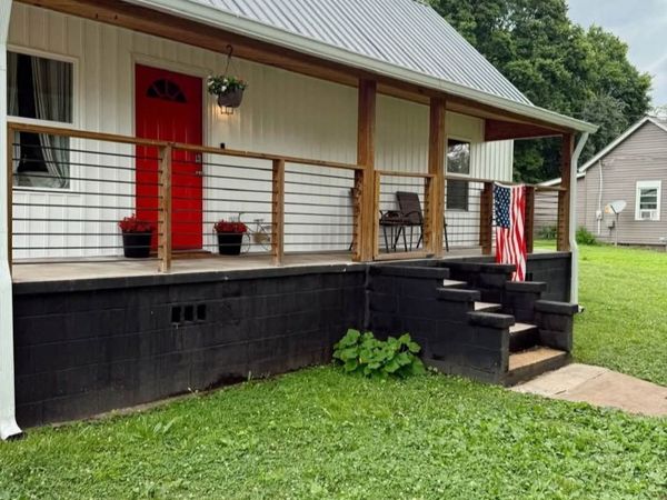 39 Chestnut Street, Trion, GA 30753