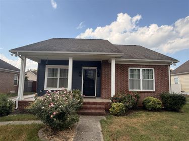 211 Max Hampton Street , Bowling Green, KY 42101