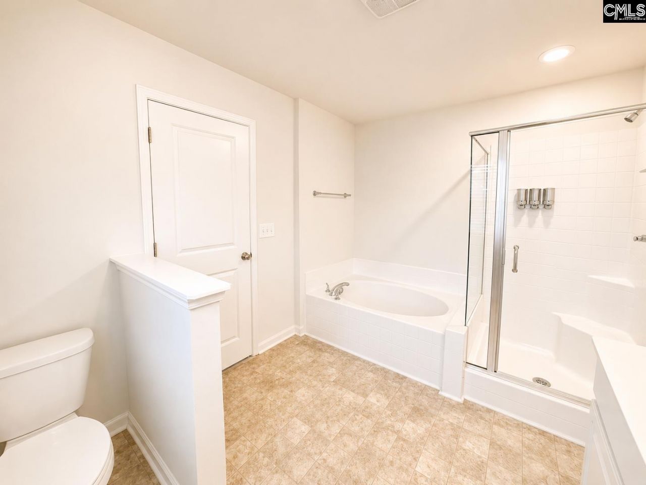 130 Dunkeld Drive  Photo 27