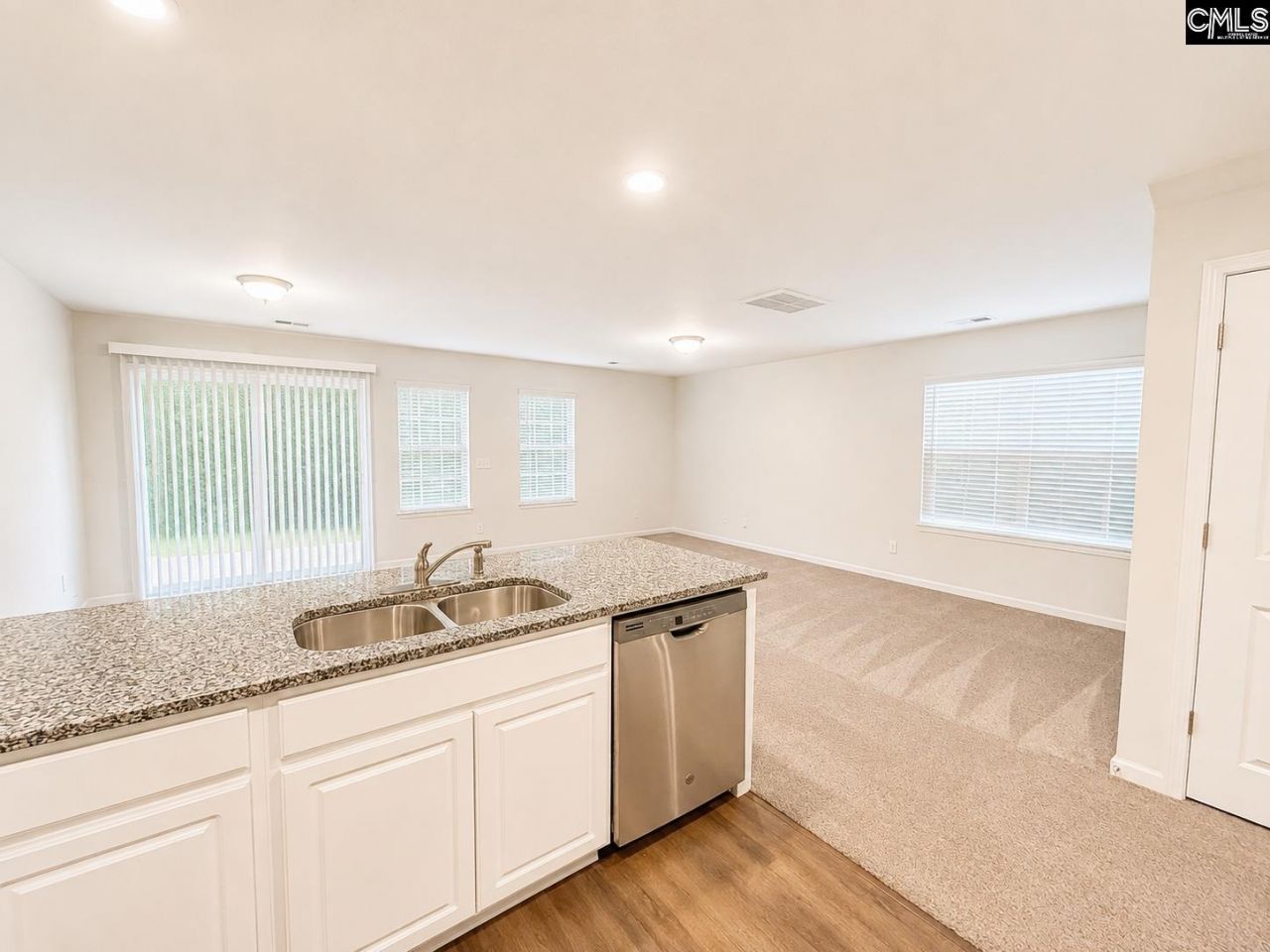 130 Dunkeld Drive  Photo 6