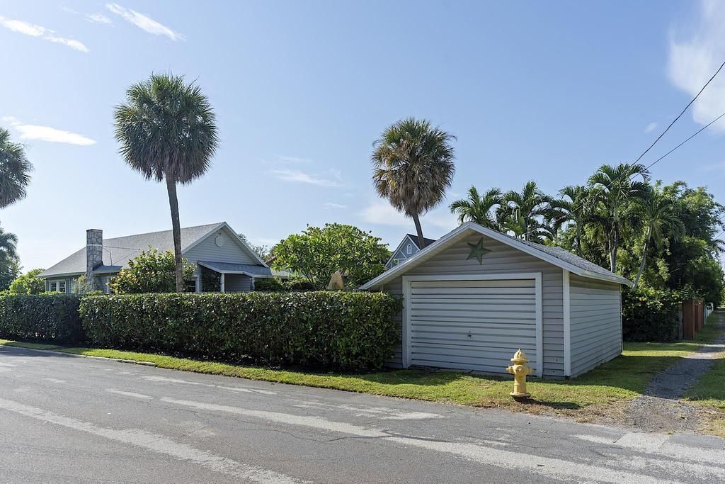 629 N Lakeside Drive, Lake Worth Beach, FL 33460 Photo