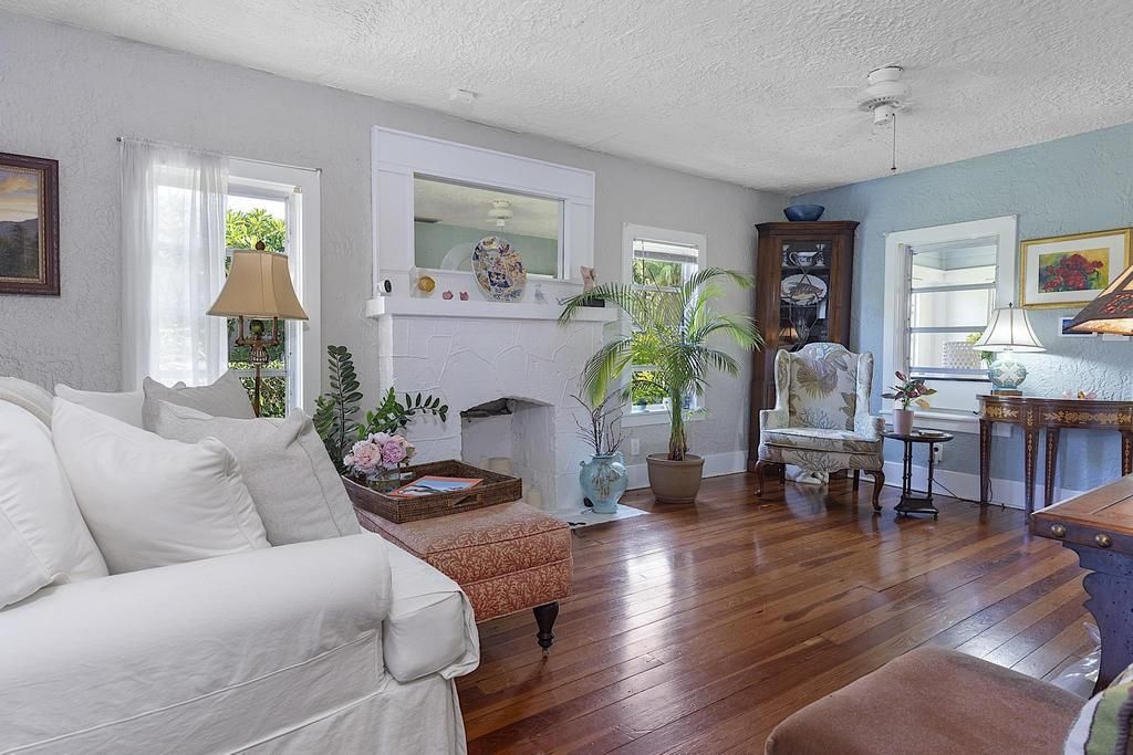 629 N Lakeside Drive, Lake Worth Beach, FL 33460 Photo