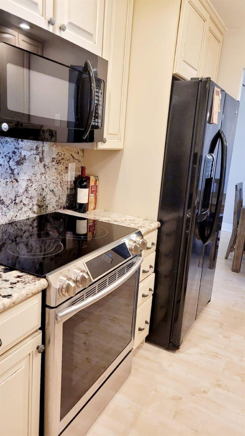 1009 N Ocean Boulevard, Unit 503, Pompano Beach, FL 33062 Photo