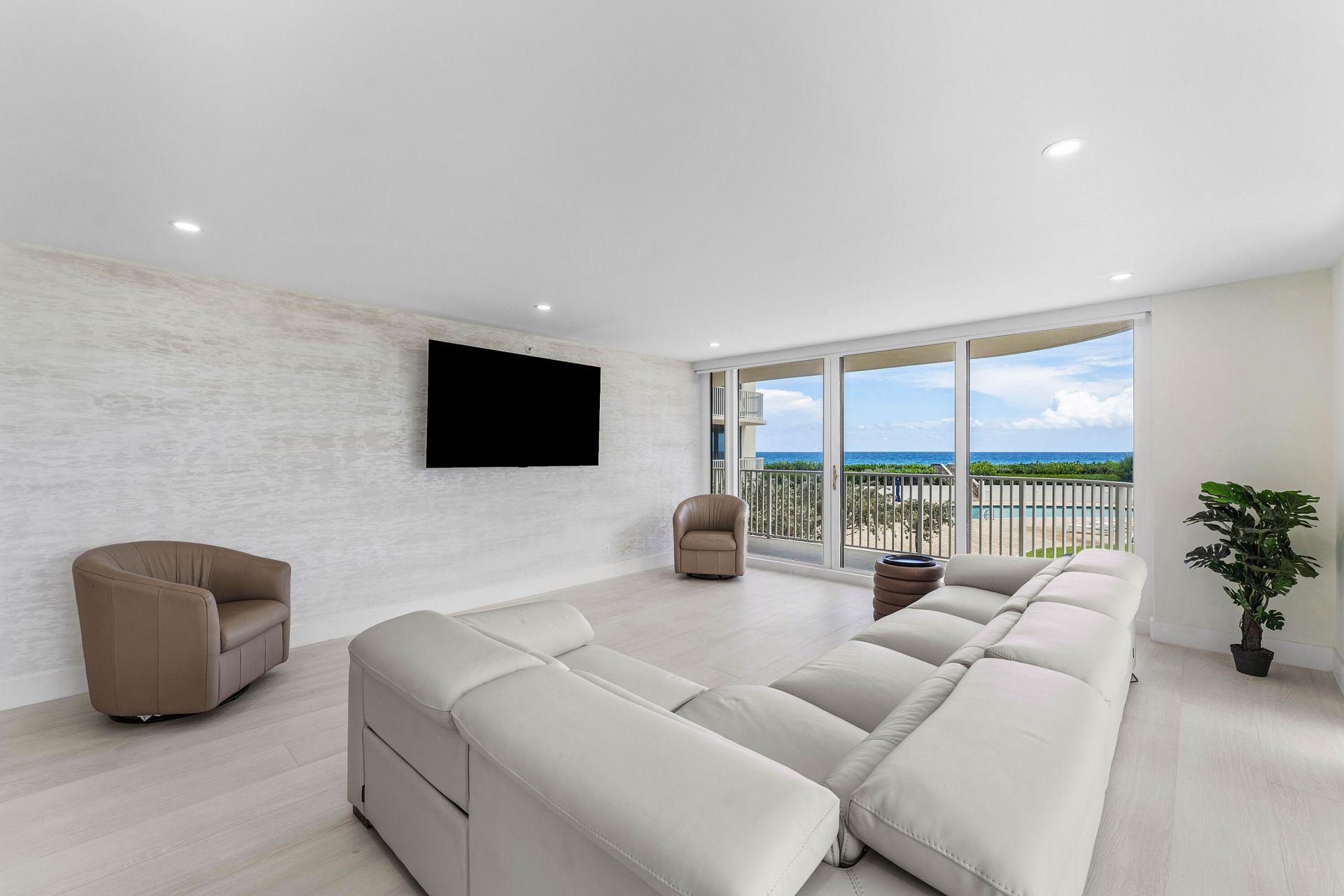 3360 S Ocean Boulevard, Unit 2 G I, Palm Beach, FL 33480 Photo