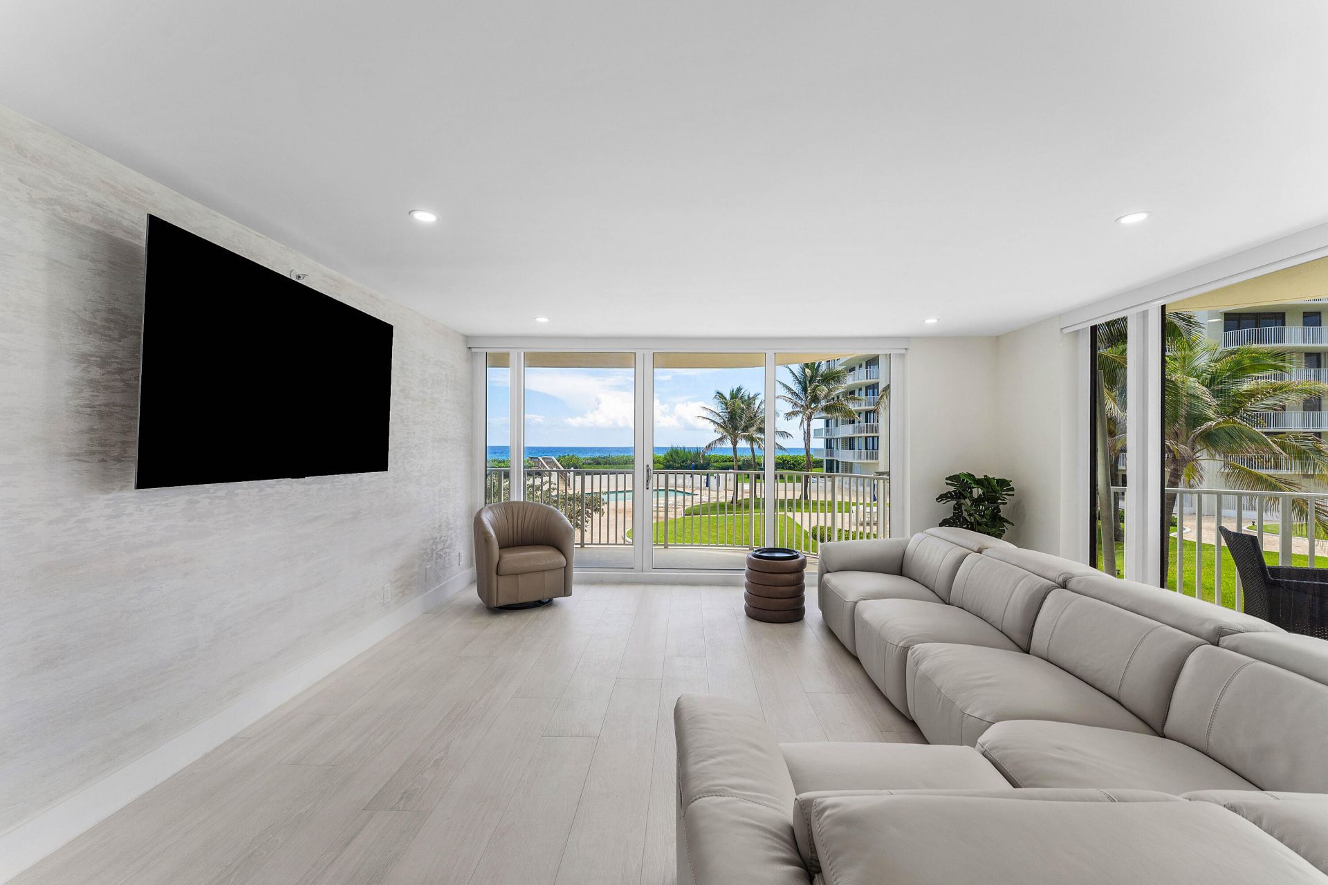 3360 S Ocean Boulevard, Unit 2 G I, Palm Beach, FL 33480 Photo