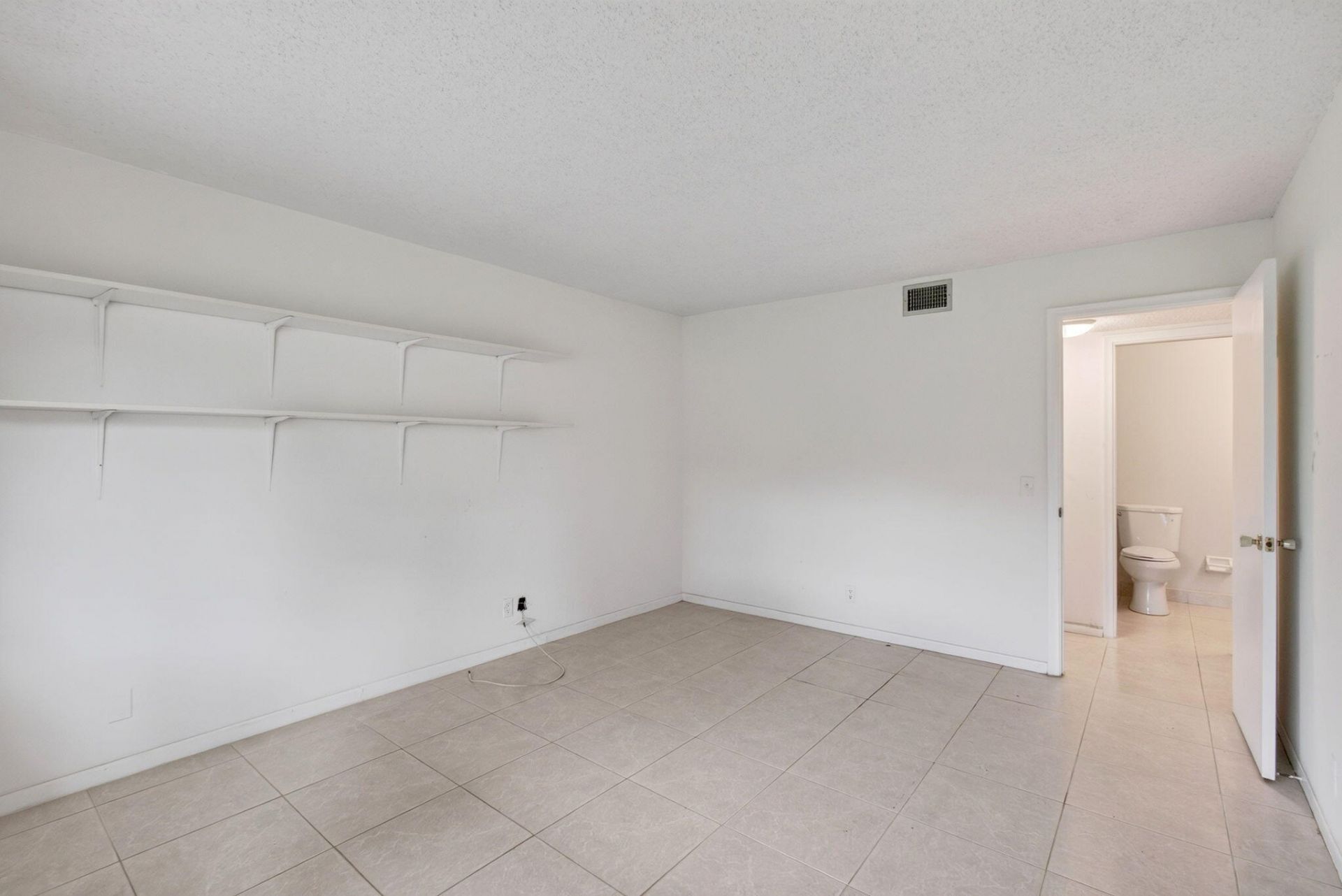 1057 E Circle Terrace, Delray Beach, FL 33445 Photo
