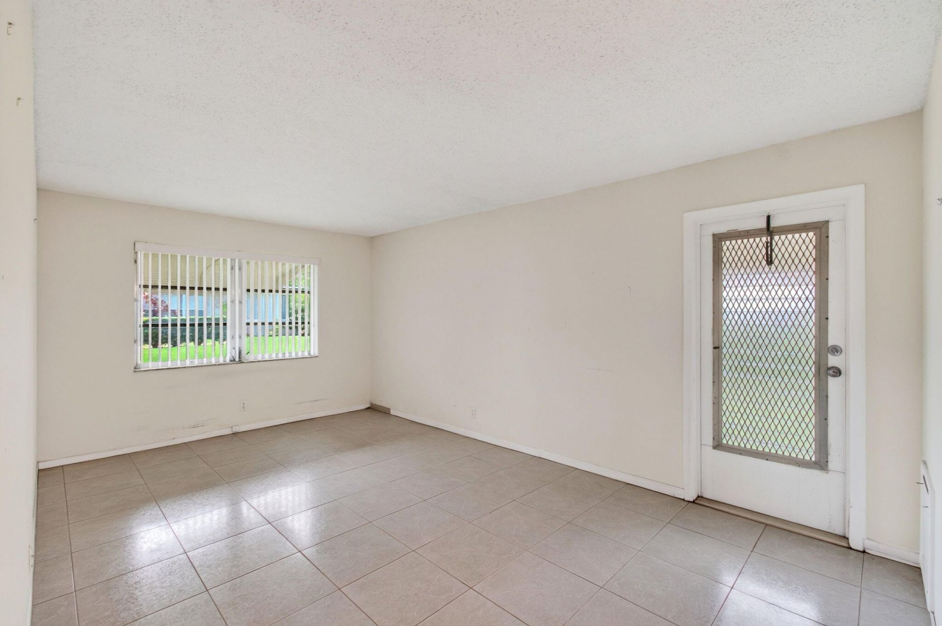 1057 E Circle Terrace, Delray Beach, FL 33445 Photo