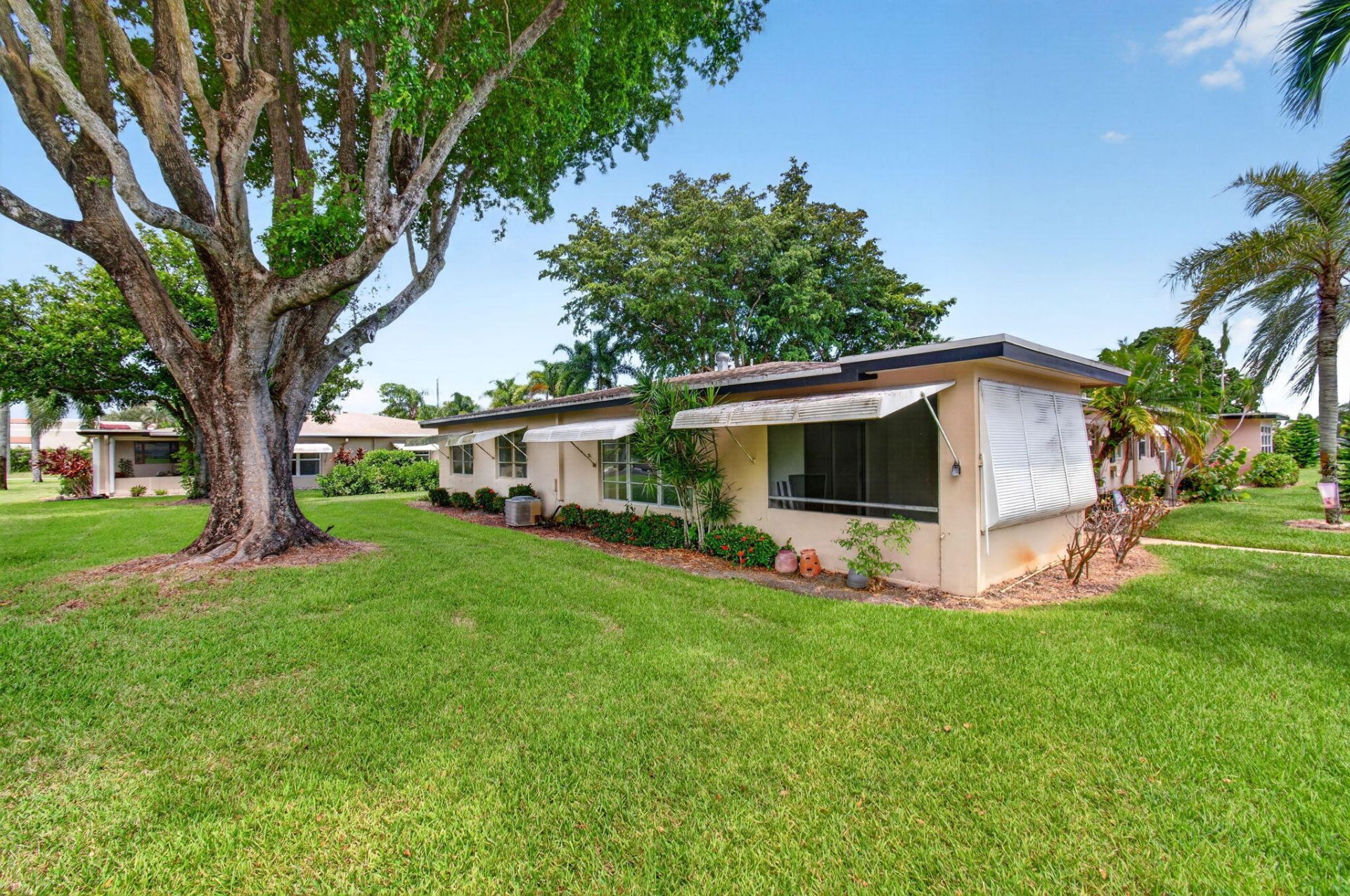 1057 E Circle Terrace, Delray Beach, FL 33445 Photo