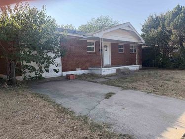 413 NW 57th St, Lawton, OK 73505