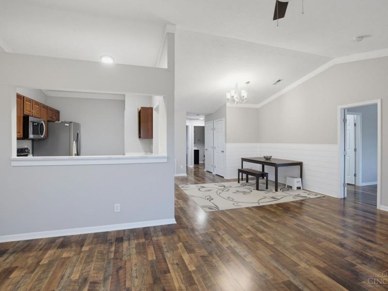 5370 Harbourwatch Way, Unit 301, Deerfield Township, OH 45040 Photo 4