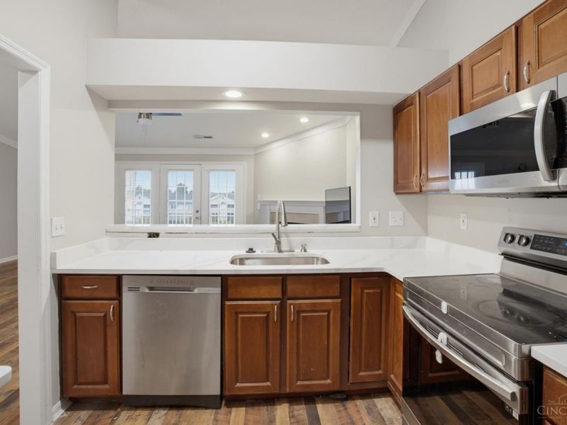 5370 Harbourwatch Way, Unit 301, Deerfield Township, OH 45040 Photo 6