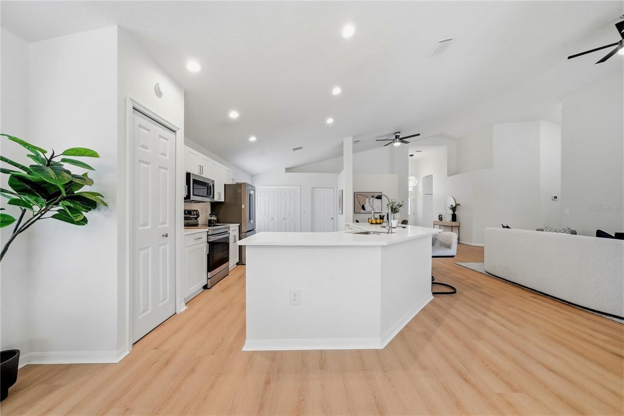 6817 Superior Street Circle, Sarasota, FL 34243 Photo