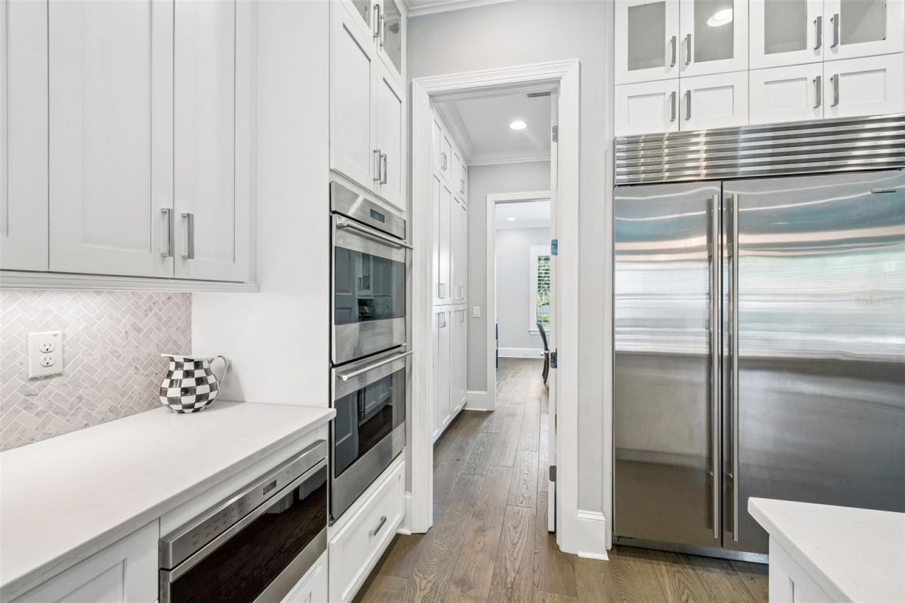 2911 W Alline Avenue, Tampa, FL 33611 Photo