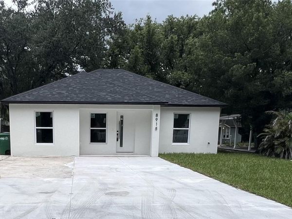 8915 N WILLOW AVENUE , TAMPA, FL 33604