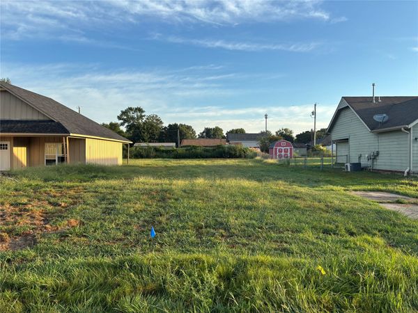 417 E Dogwood Street , Coweta, OK 74429