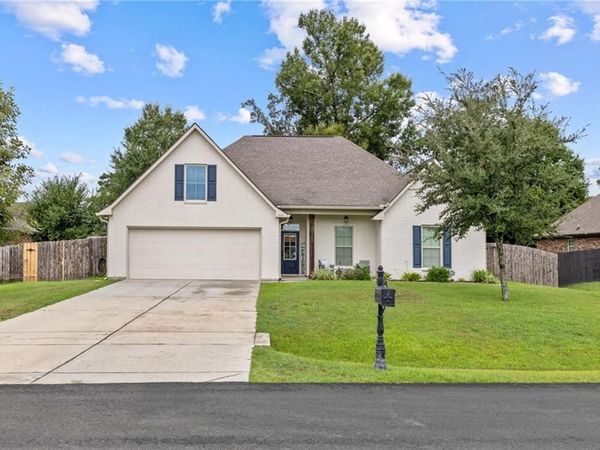 709 ENGLISH OAK Drive, Madisonville, LA 70447