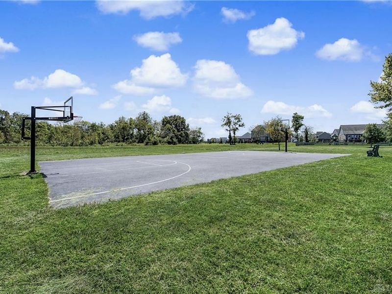 9535 Aspen Brook Court, Centerville, OH 45458 Photo 86