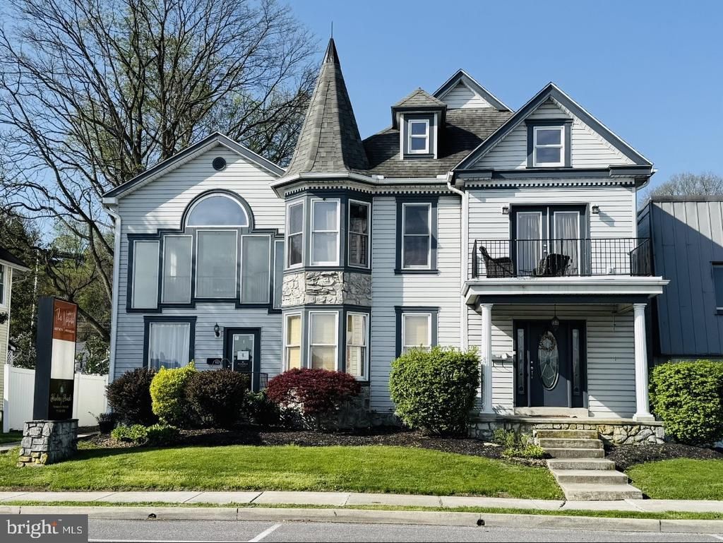 204 #B S FRONT STREET , WORMLEYSBURG, PA 17043