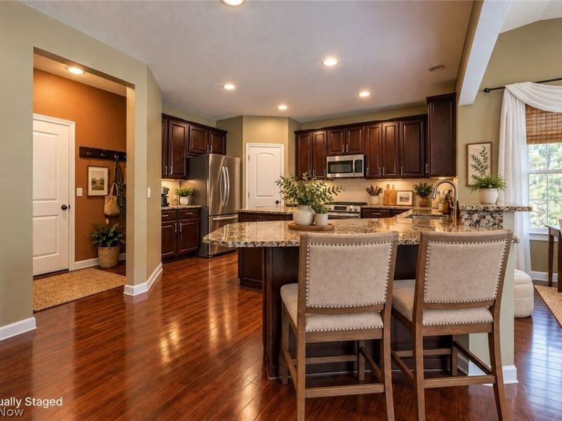 5570 W Long Ridge Drive, Seven Hills, OH 44131 Photo 15