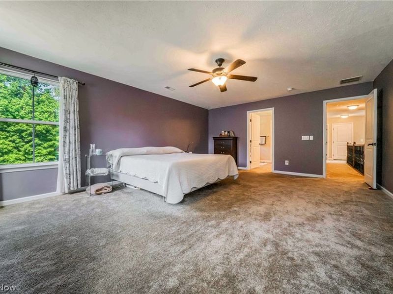 5570 W Long Ridge Drive, Seven Hills, OH 44131 Photo 17