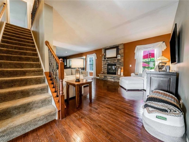 5570 W Long Ridge Drive, Seven Hills, OH 44131 Photo 6