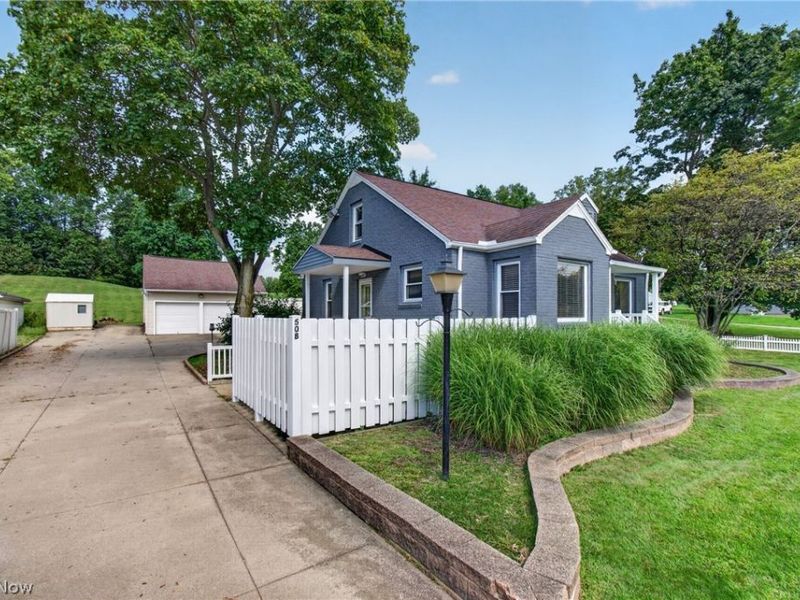 508 Locust Street S, Canal Fulton, OH 44614 Photo 3