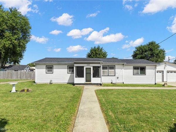 223 E North Street, Crestline, OH 44827