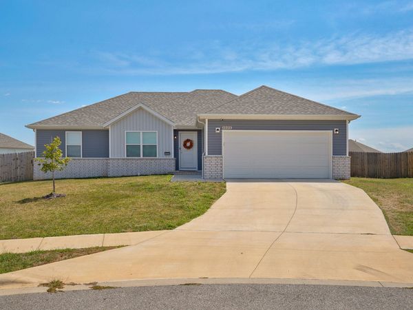 1522 S Bull Court , Republic, MO 65738