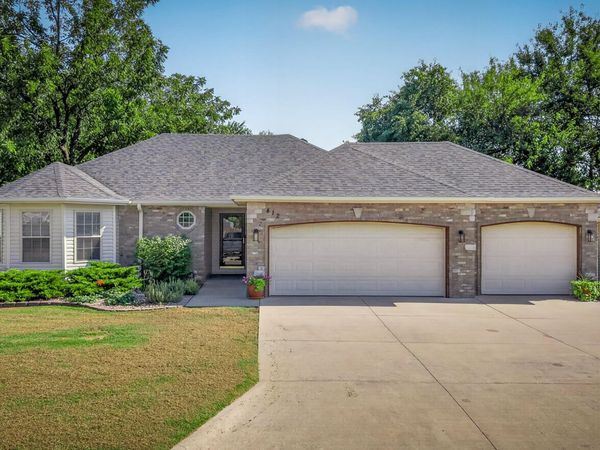 412 E Kay Street , Republic, MO 65738