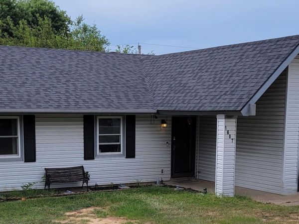 1607 Amy Street , West Plains, MO 65775