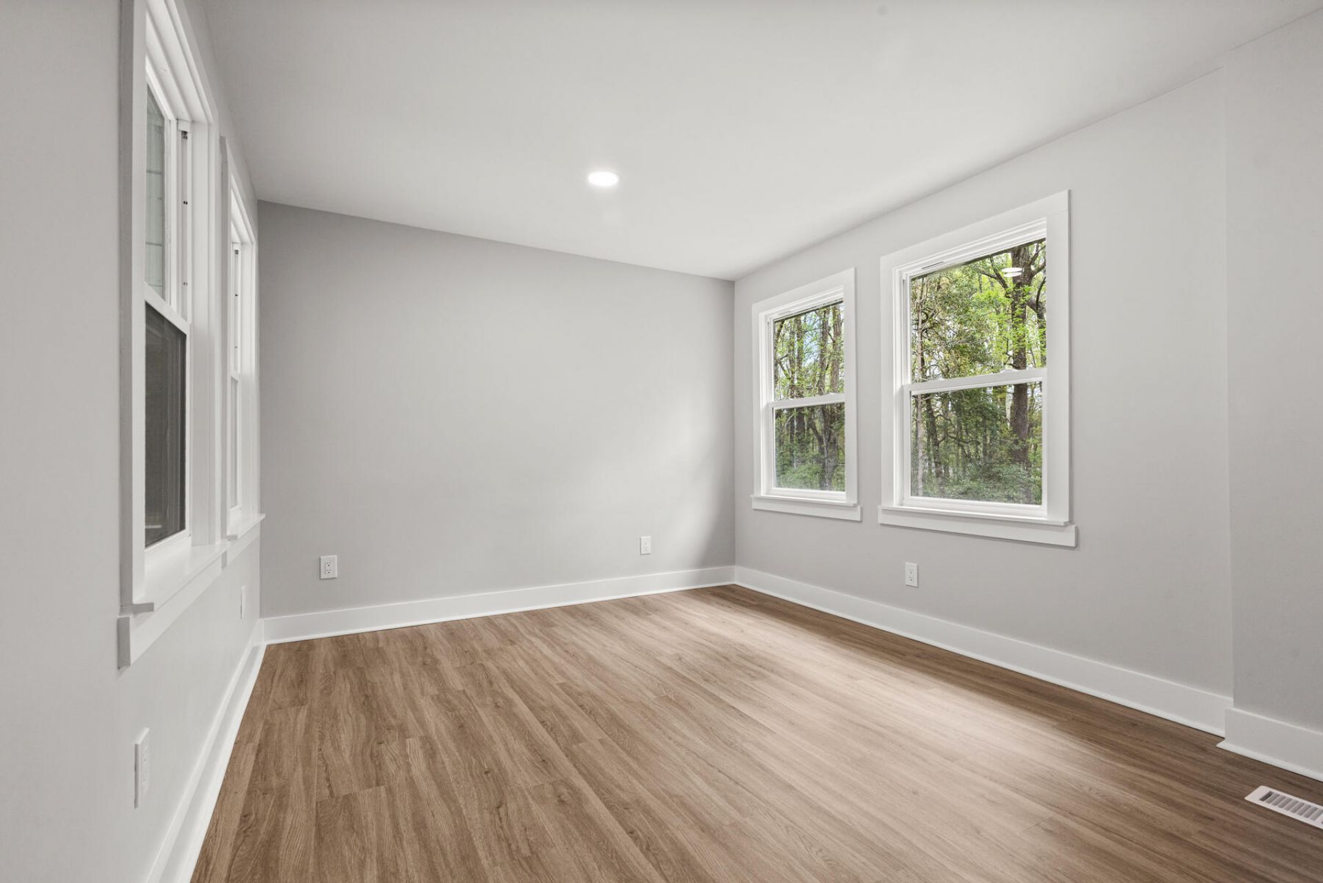 107 Woodland Drive Photo 36