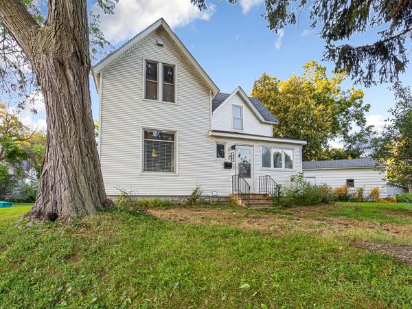 430 Fairview Street , Owatonna, MN 55060