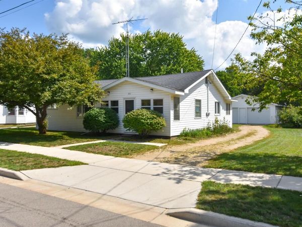 351 S WAUPACA STREET, Wautoma, WI 54982