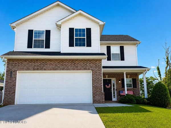 1209 Sky Top Lane, Powell, TN 37849