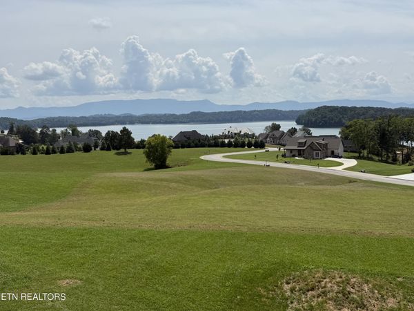 Majestic Circle, Dandridge, TN 37725