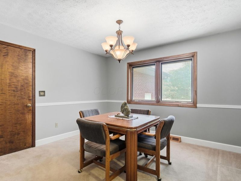 5421 Harrisburg Georgesville Road, Grove City, OH 43123 Photo 12