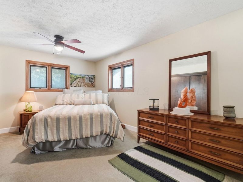 5421 Harrisburg Georgesville Road, Grove City, OH 43123 Photo 33