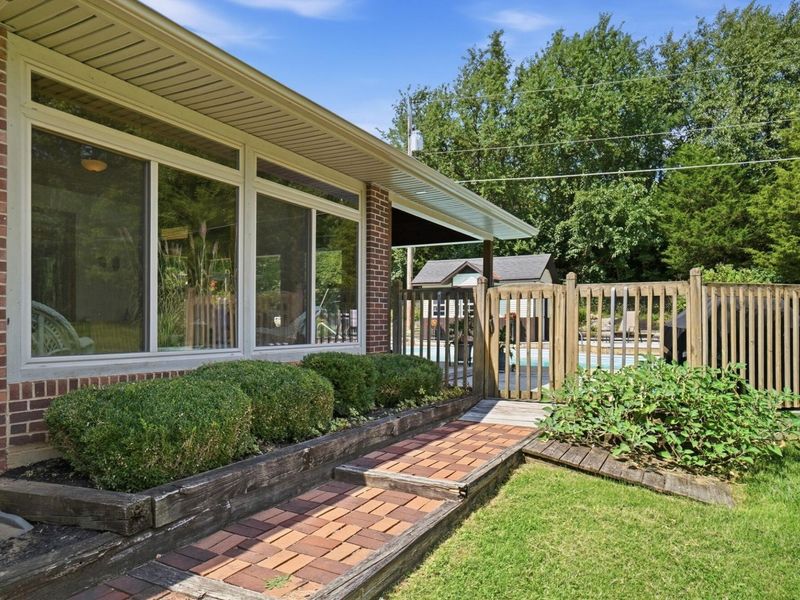 5421 Harrisburg Georgesville Road, Grove City, OH 43123 Photo 37