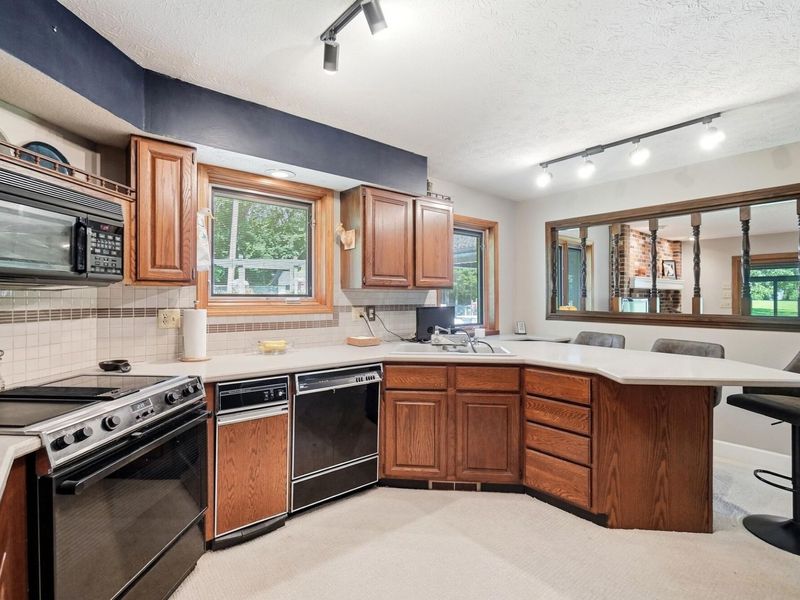 5421 Harrisburg Georgesville Road, Grove City, OH 43123 Photo 4