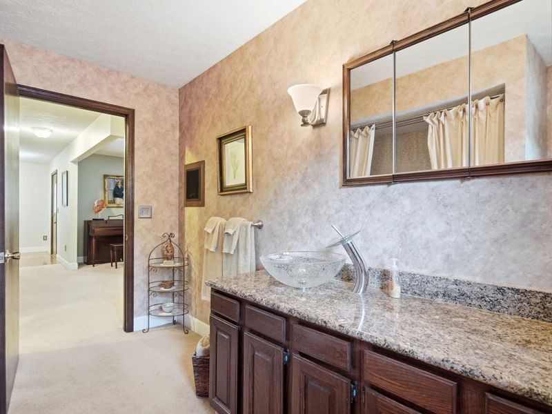 5421 Harrisburg Georgesville Road, Grove City, OH 43123 Photo 47