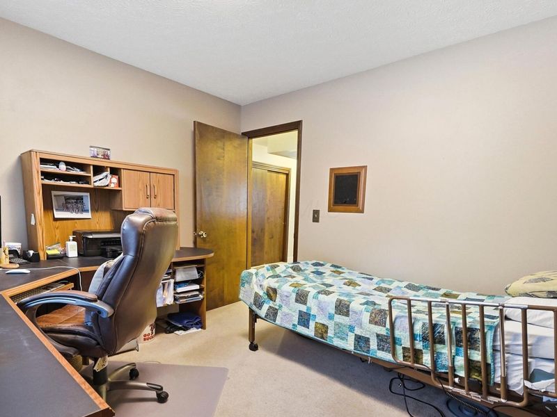 5421 Harrisburg Georgesville Road, Grove City, OH 43123 Photo 50