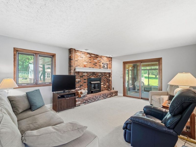 5421 Harrisburg Georgesville Road, Grove City, OH 43123 Photo 6
