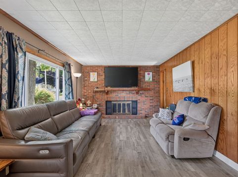 Main Photo