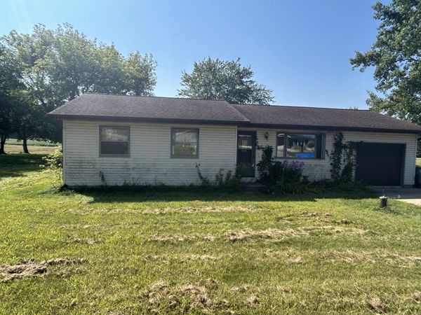 W7673 Castle Mound Rd, Holland, WI 54636
