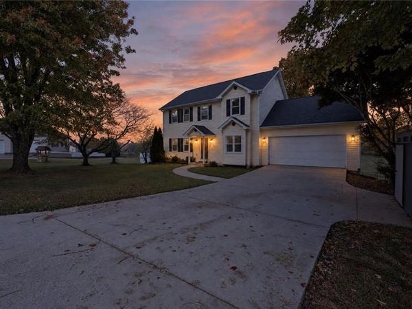 245 Foothills Drive, Murrayville, GA 30564