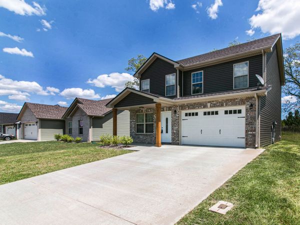 639 Hollow Crst , Clarksville, TN 37042