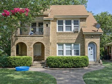 5930 Victor Street , Dallas, TX 75214
