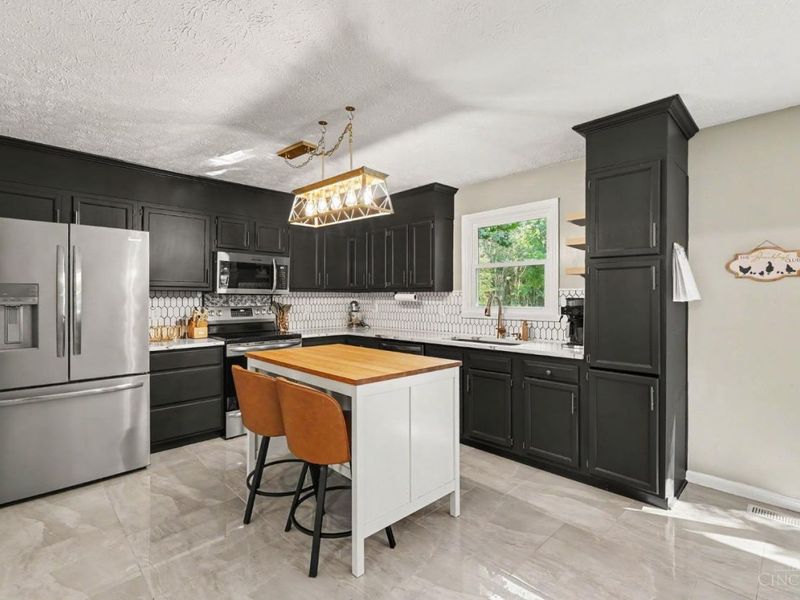 3406 St Rt 133, Williamsburg Township, OH 45176 Photo 9