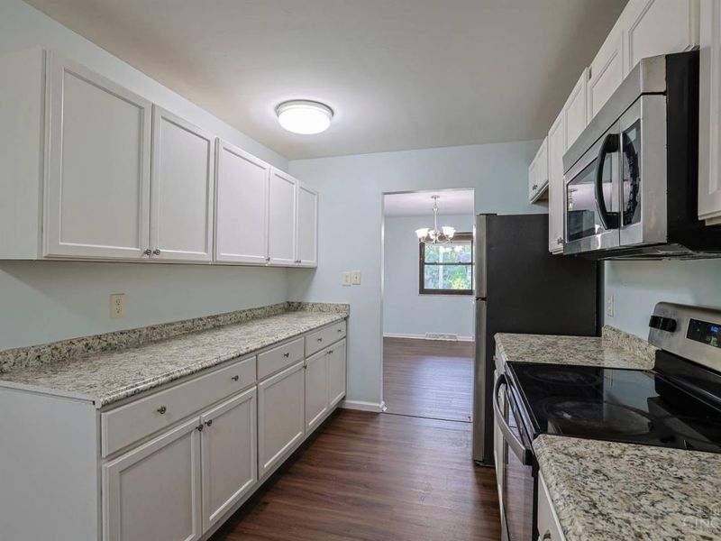 716 Cranford Drive, Forest Park, OH 45240 Photo 10